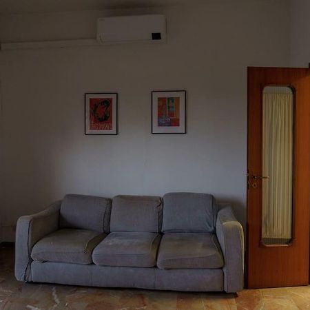 Fanciful 2-Br Outside Ztl Apartment Florence Luaran gambar