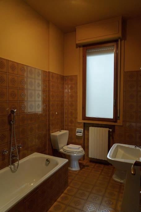 Fanciful 2-Br Outside Ztl Apartment Florence Luaran gambar