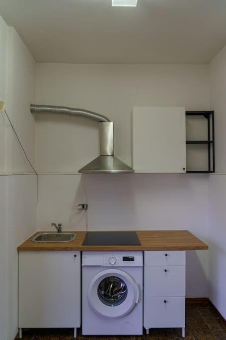 Fanciful 2-Br Outside Ztl Apartment Florence Luaran gambar